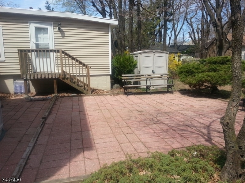 Photo - 147 Phelps Ave