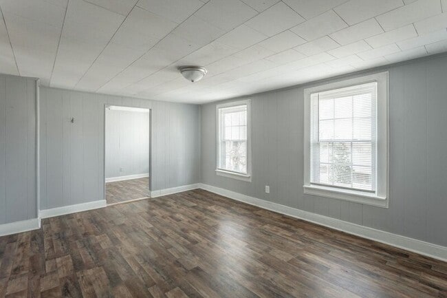 Photo - 311 Hedgewood Dr