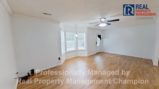 Photo - 625 Mohican Trail Unidad Front