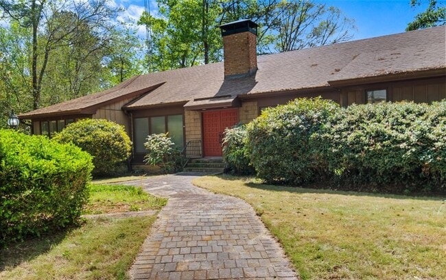 Photo - 425 Audubon Cir
