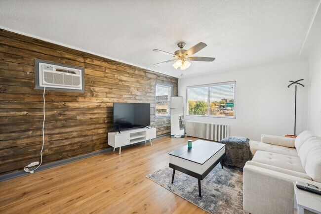 Photo - 3525 S Bannock St