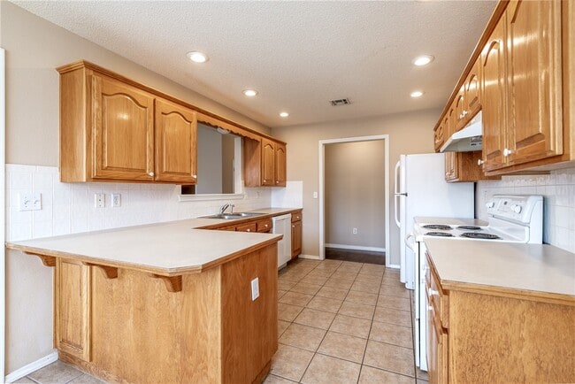 Photo - 3909 SW Cherry Rd