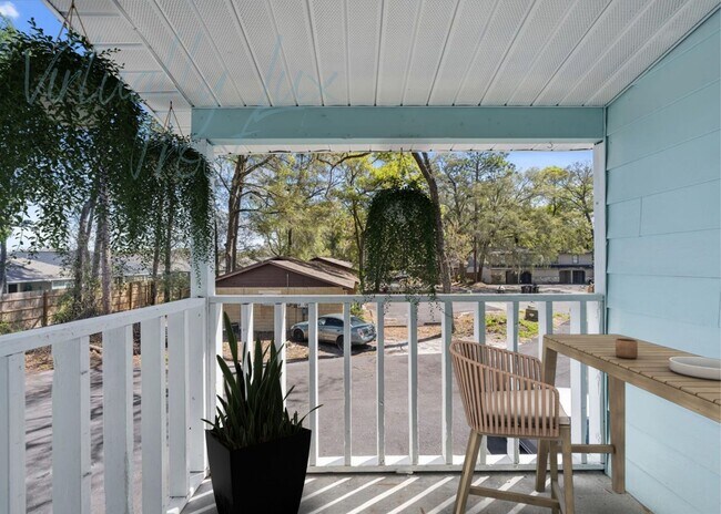 Photo - Tower Oaks and Linton Oaks