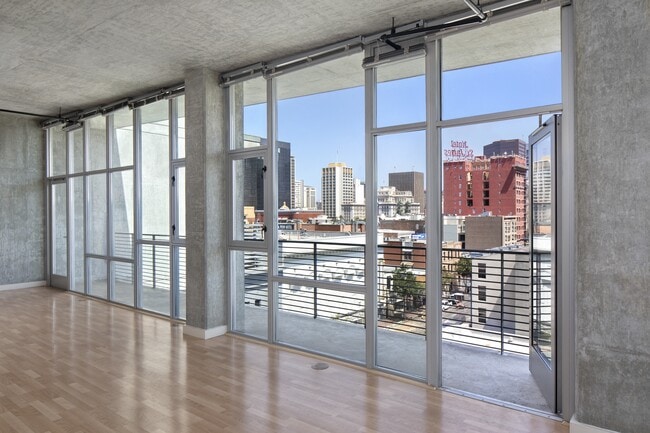 Vela Apartment Homes