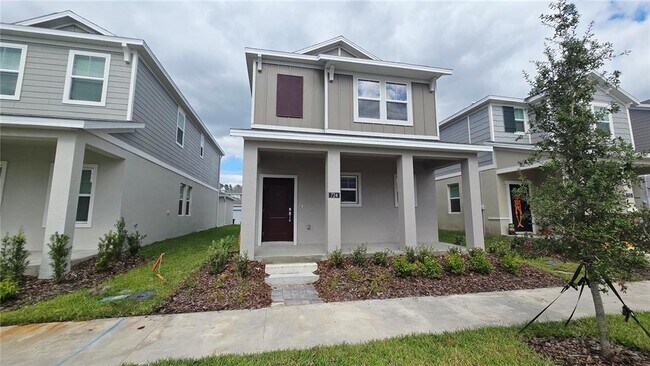 Photo - 724 Squire Ave