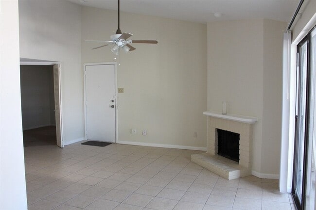 Photo - 16111 Aspenglen Dr Unit 1010