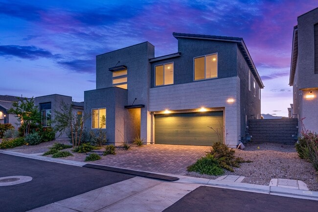 Building Photo - 10021 Locking Biner Ave