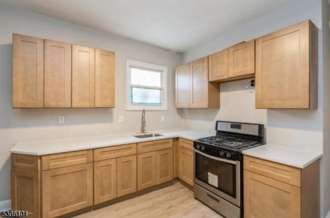 Building Photo - 216 S 10th St Unit 3