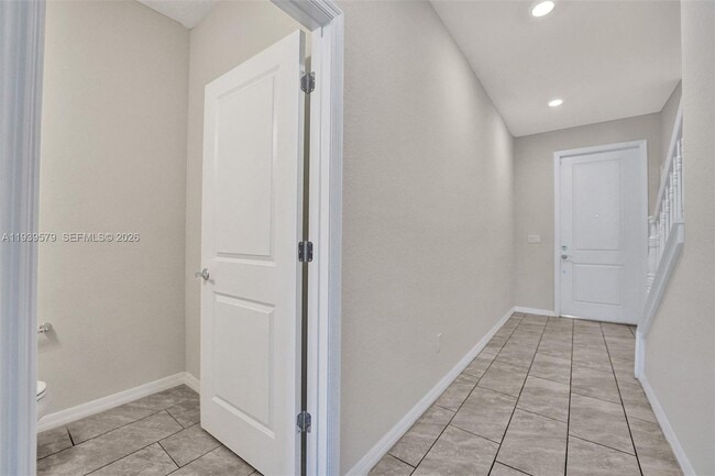 Photo - 4764 Eucalyptus Dr