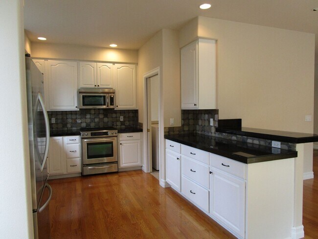 Photo - 3604 Cedar Glen Way