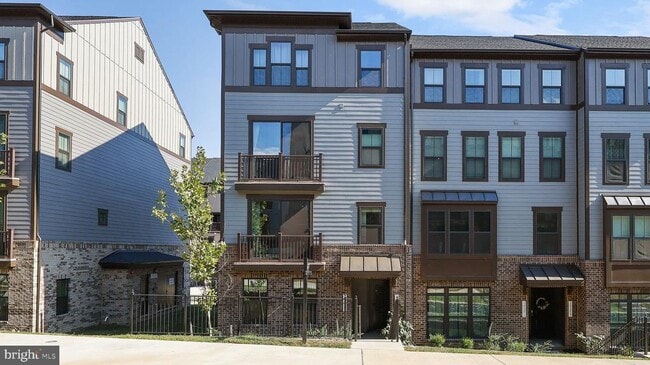 Building Photo - 17367 Harrison Rdg Dr Rental