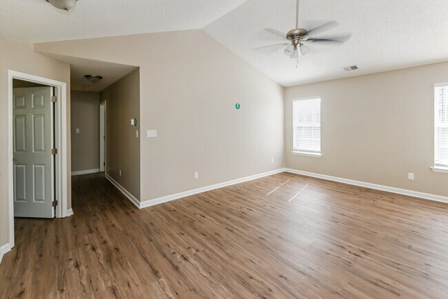 Photo - 8905 Bambi Ct