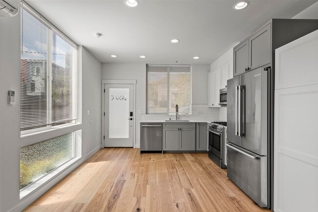 Photo - Luxury 2 Bed | 2 Bath Ballard Townhome with Private Rooftop Deck