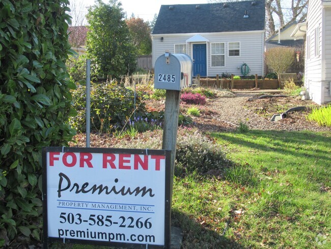 Building Photo - Cute One Bedroom Cottage Rental