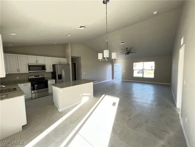 Photo - 4334 SW 9th Pl