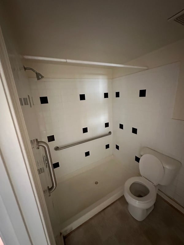 Photo - 1063 W 48th St Unit C4