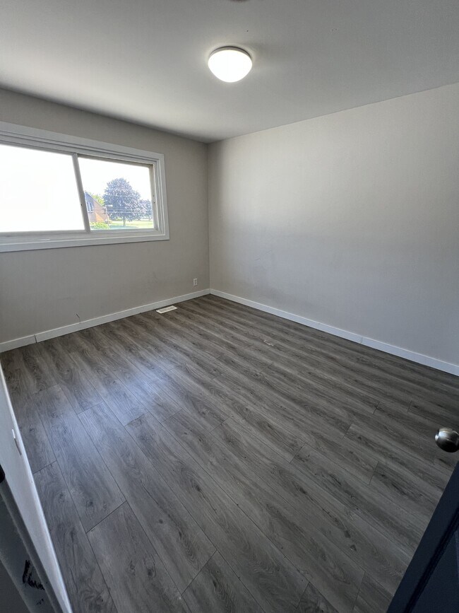 Photo - 505 Kathleen Ave