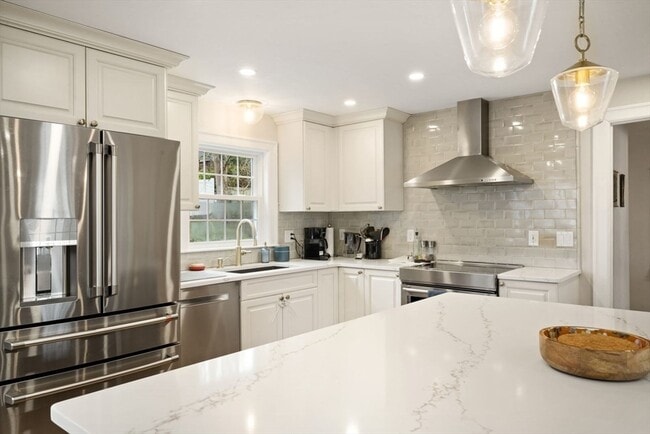 Photo - 62 Sycamore Rd