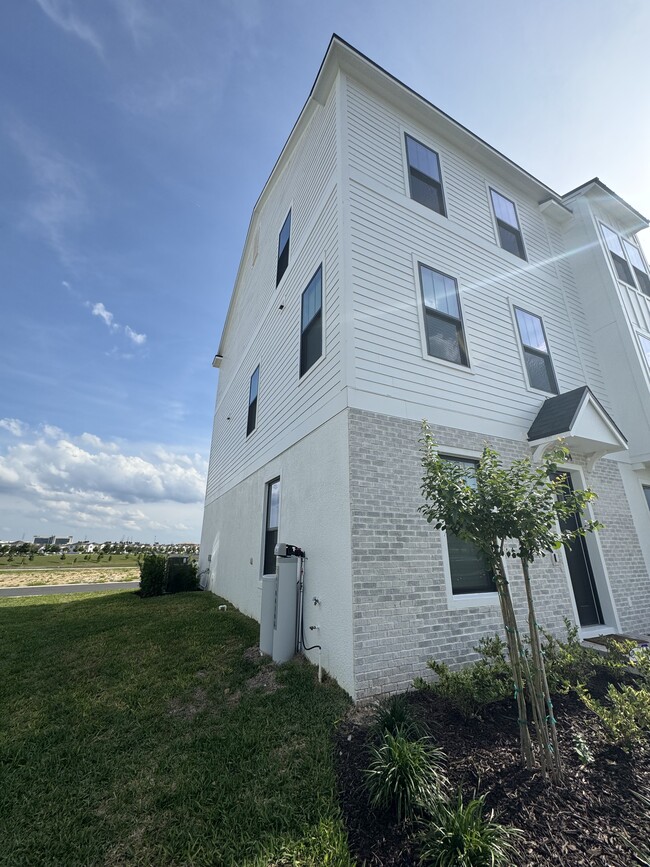 Photo - 15064 Grove Lake Dr