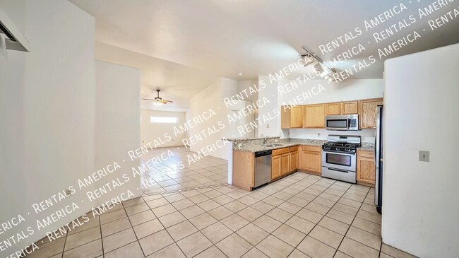 Photo - 2252 W Silver River Way