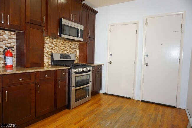 Photo - 247 Mt Prospect Ave