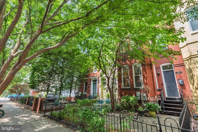 Photo - 1810 6th St NW Townhome