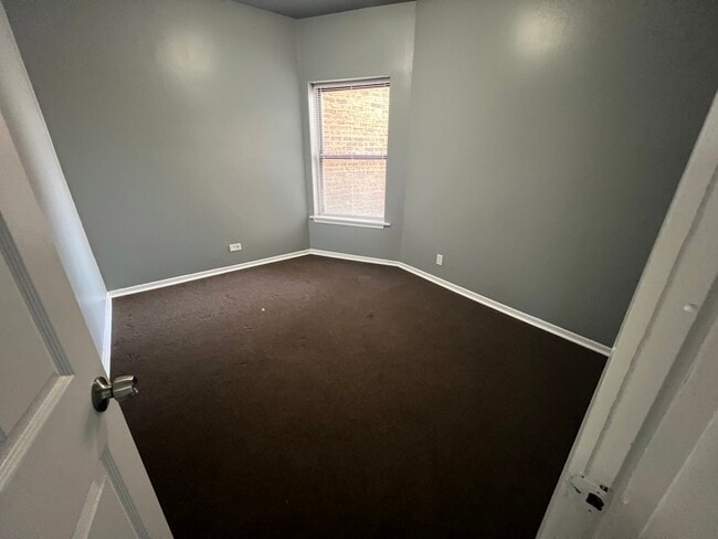 Photo - 6908 S Michigan Ave Unidad 2S