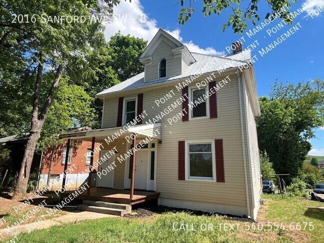 Building Photo - 2016 Sanford Ave SW Unit B