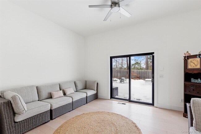 Photo - 34 Starboard Rd