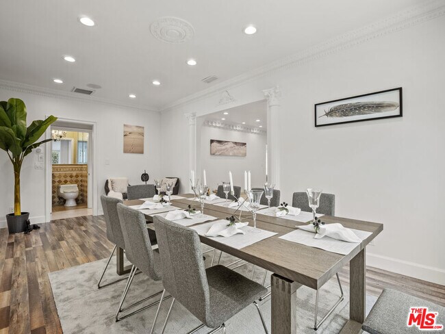 Photo - 482 S Sherbourne Dr