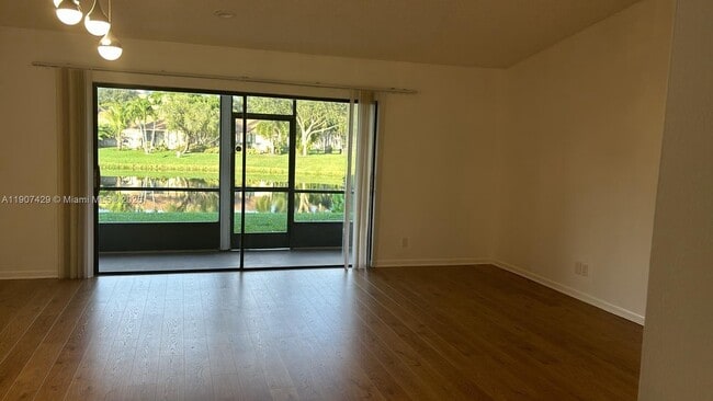 Photo - 3 Finsbury Ln