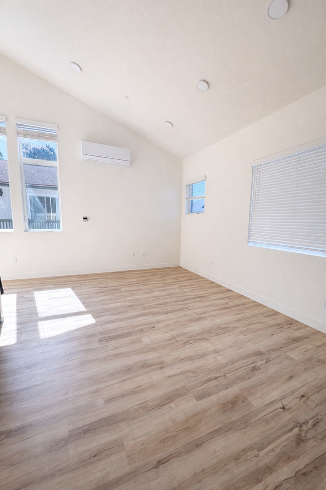 Photo - The Adelaide