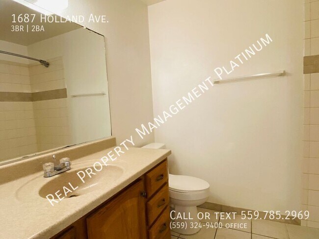 Photo - 1687 Holland Ave