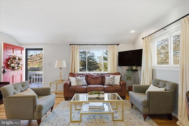 Photo - 7203 Arthur Dr