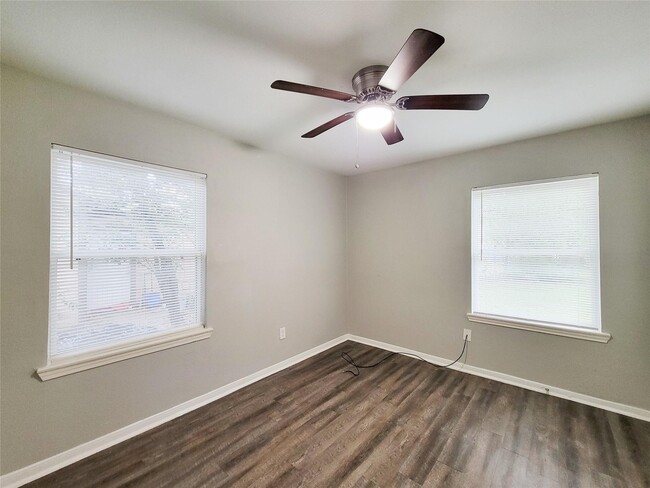 Photo - 5242 Keystone St