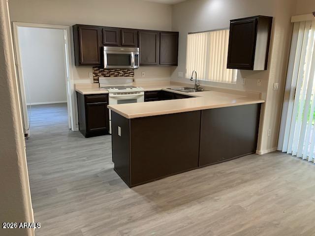 442 W El Freda Rd
