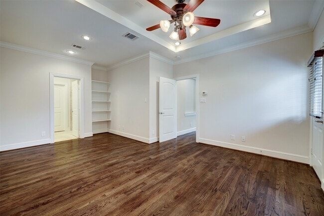 Photo - 2401 Radcliffe St