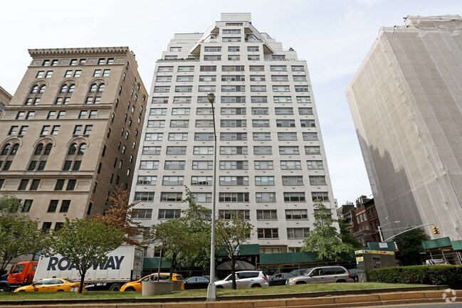 Photo - 646-652 Park Ave