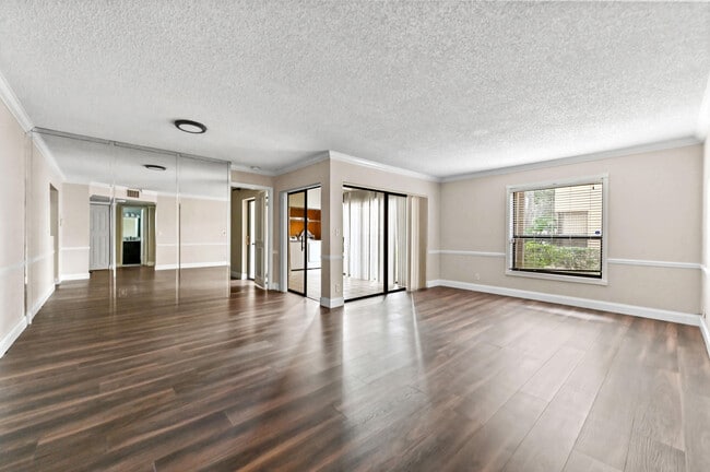 Photo - 3757 Cocoplum Cir Unit 3567