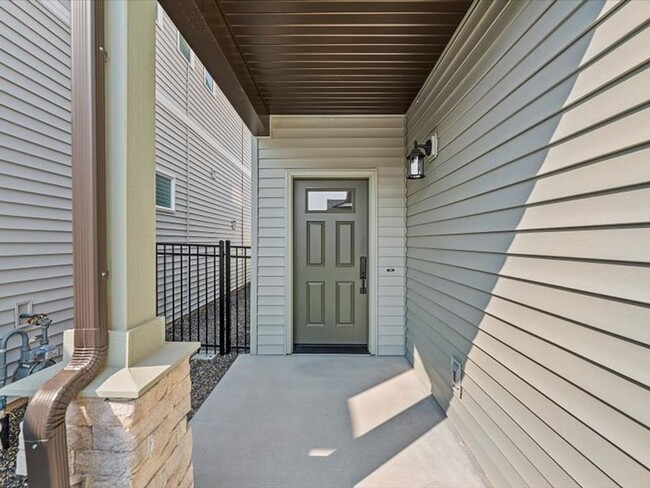 Photo - Must See! Ready to move in! 4 bedroom, 2 bath home available in Verado with landscaping Included!