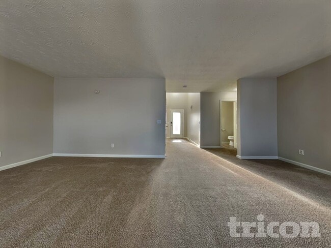 Photo - 62 Kirkhill Dr