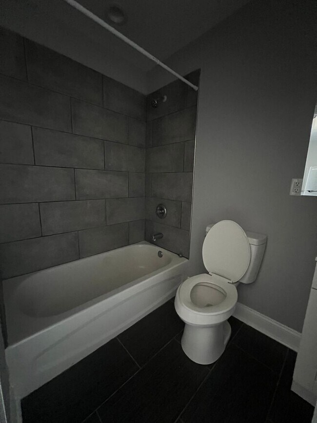 Photo - 5239 Jefferson St Unit 2