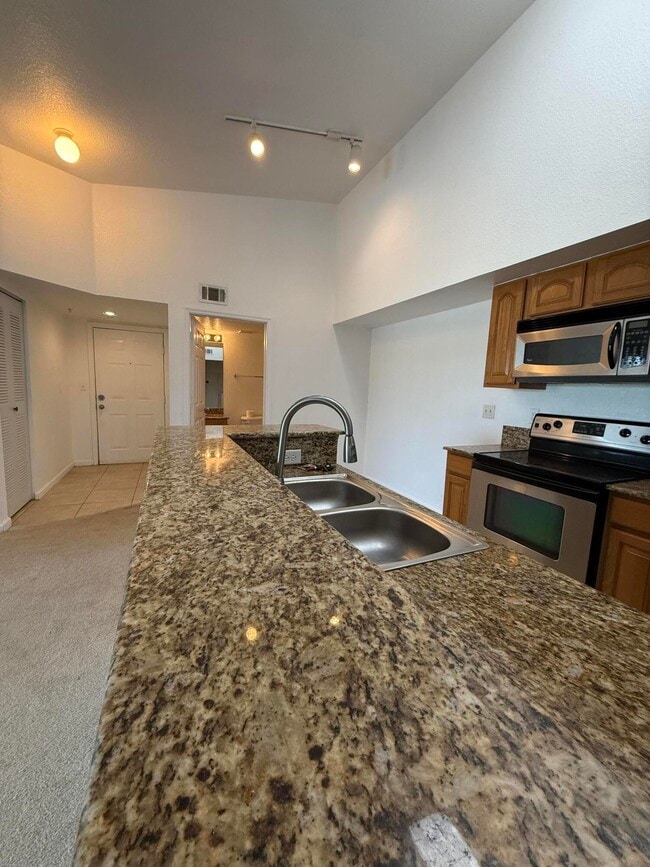 Photo - 301 SW Palm Dr Unit 305