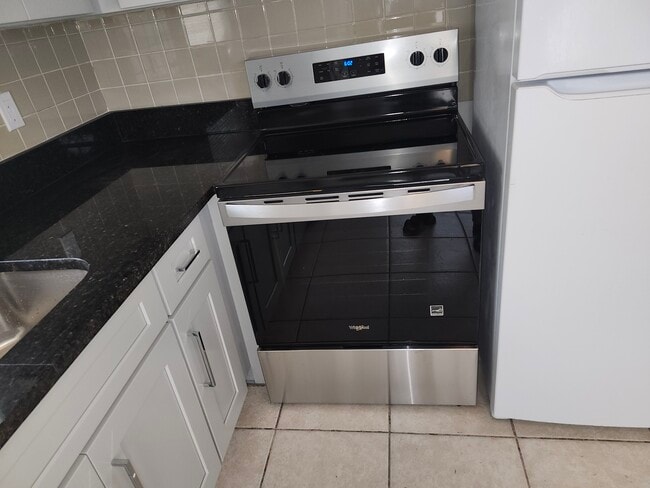 Building Photo - 5531 Mallow St Unit 5531