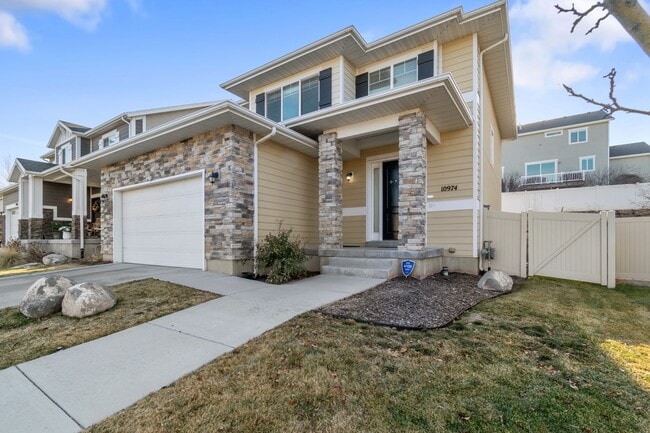 Building Photo - 10974 Eureka Dune Dr