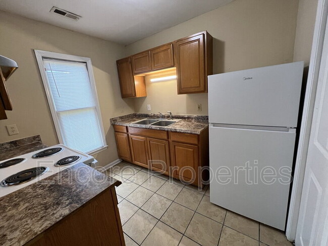 Photo - 2532 S Roxboro St Unit C