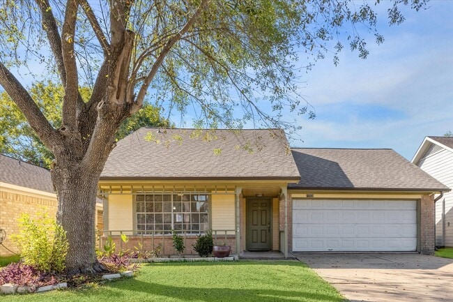 Photo - 15939 Beechnut St