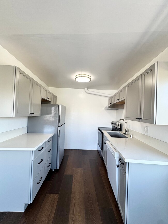 Photo - 1551 S Sherbourne Dr Unit 303