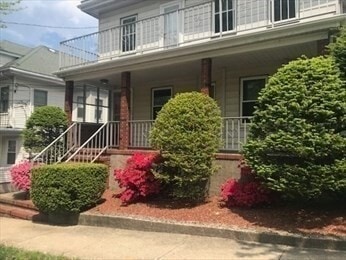 Building Photo - 145 Winsor Ave Unit 1