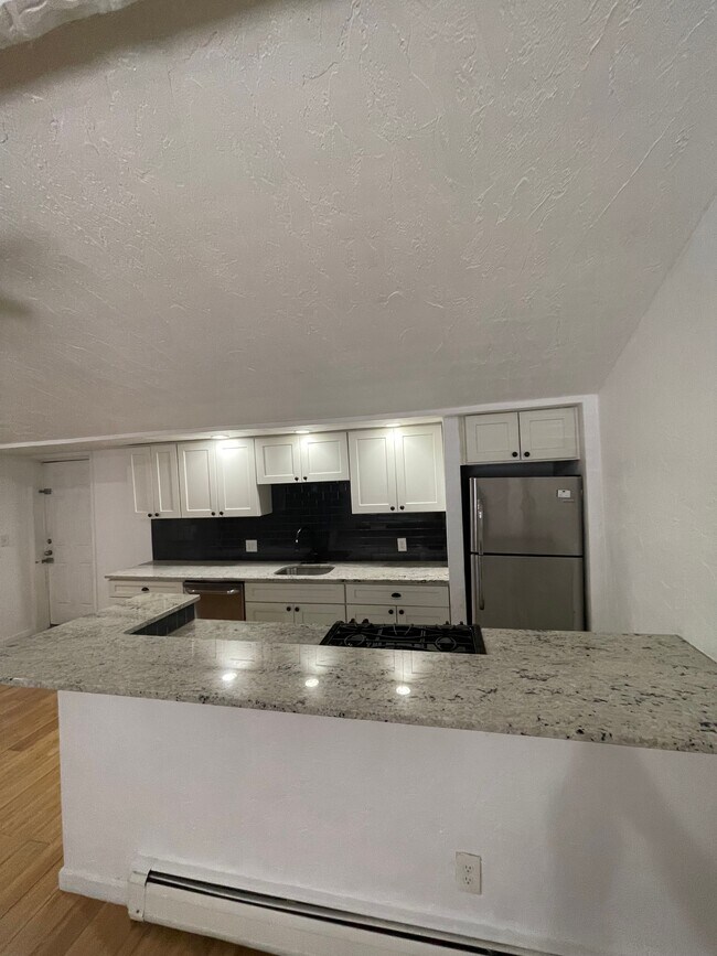 Photo - 241 Maverick St Unit #1